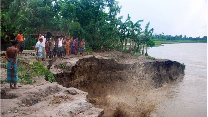 River erosion swallowing up homes, land in Galachipa 