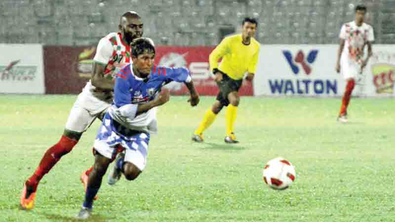 Russel earn full marks with late goal