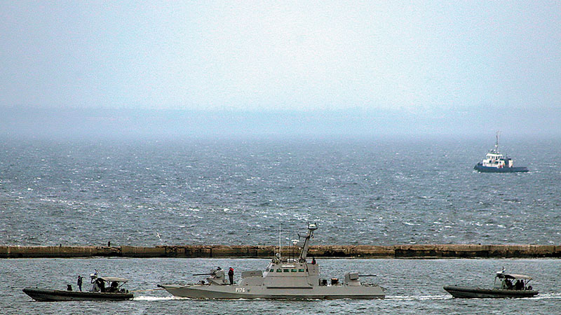 3 navy ships held by Russia return to Ukraine port