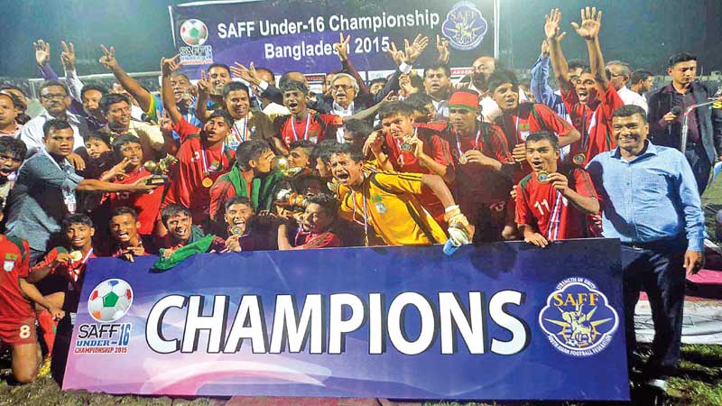 Bangladesh dethrone India; clinch maiden title