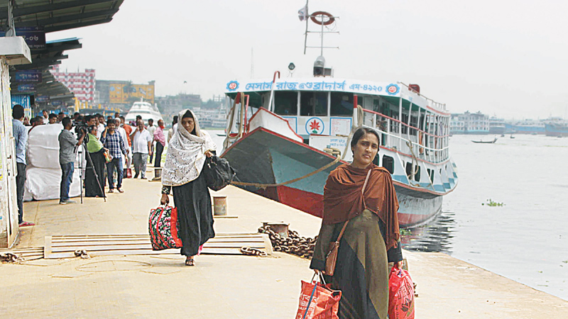 Water transport workers on strike