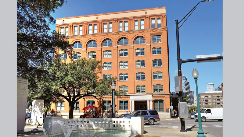 Safari Across America – Dallas, Los Angeles 