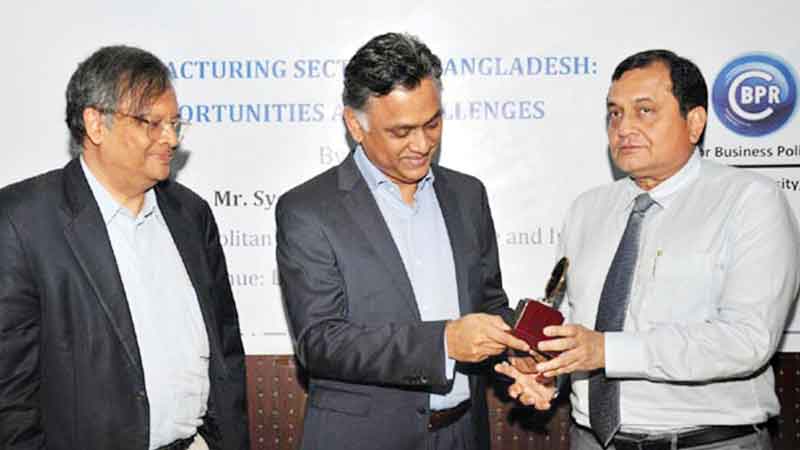 Seminar on Manufacturing Sector in Bangladesh Held at IUB