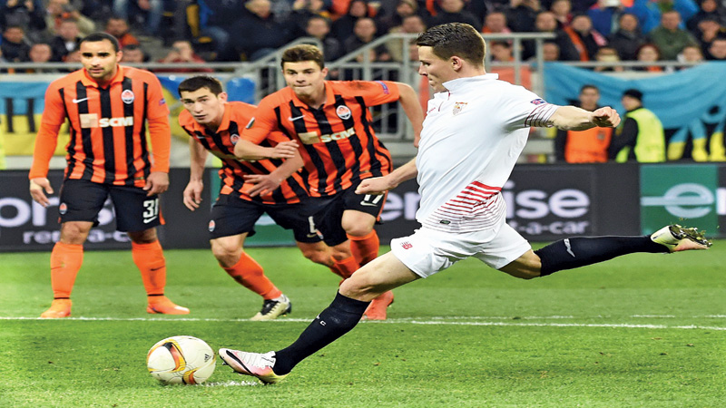 Sevilla remain on course to reach final