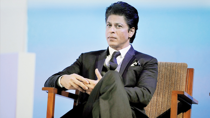 Shah Rukh detained at US airport