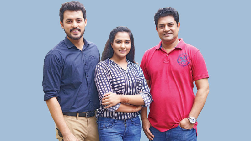 Three popular faces together in 
‘Short Time Lover’