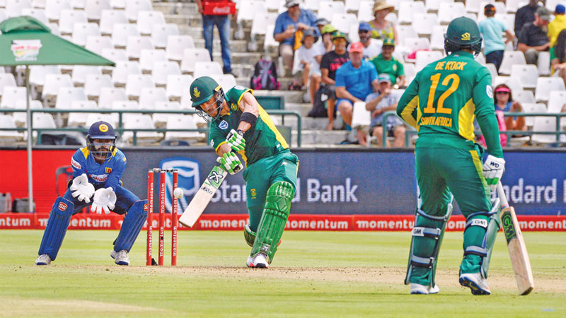 Dazzling Du Plessis makes it 4-0 for South Africa 