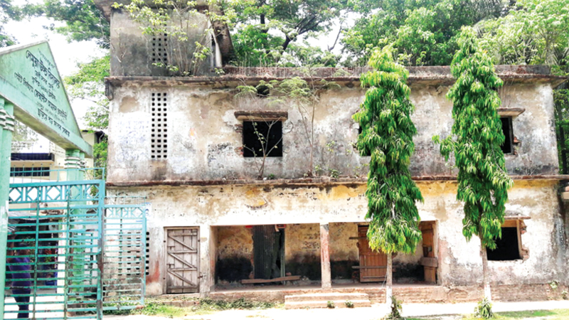 Sorry state of cyclone shelters in Feni
