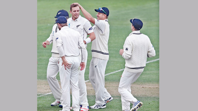 NZ quickies leave Pakistan reeling
