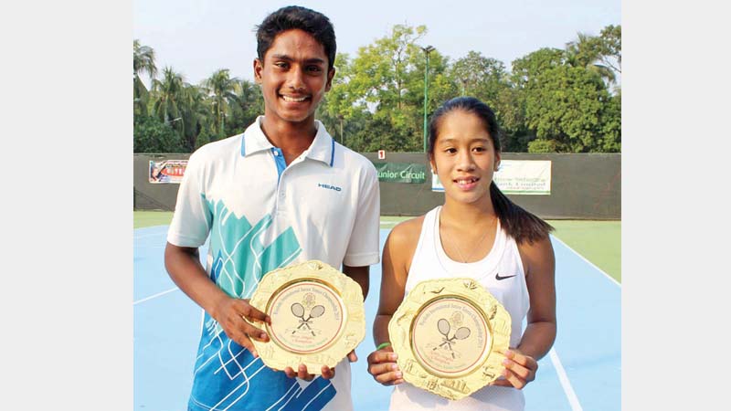 Sunish, Lian bag boys,  girls singles titles