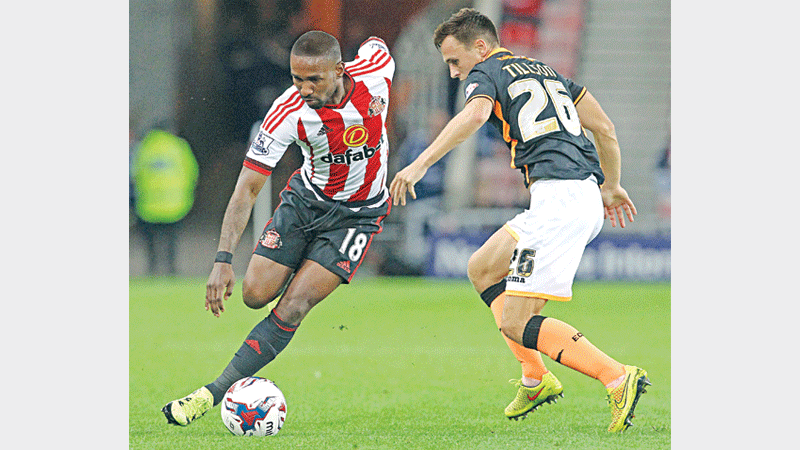 Sunderland ride on Defoe hattrick
