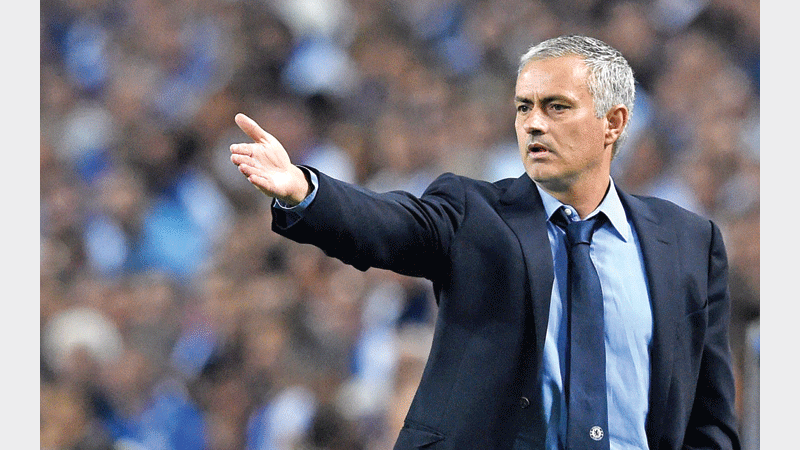 Chelsea boss Mourinho all but throws in the towel 