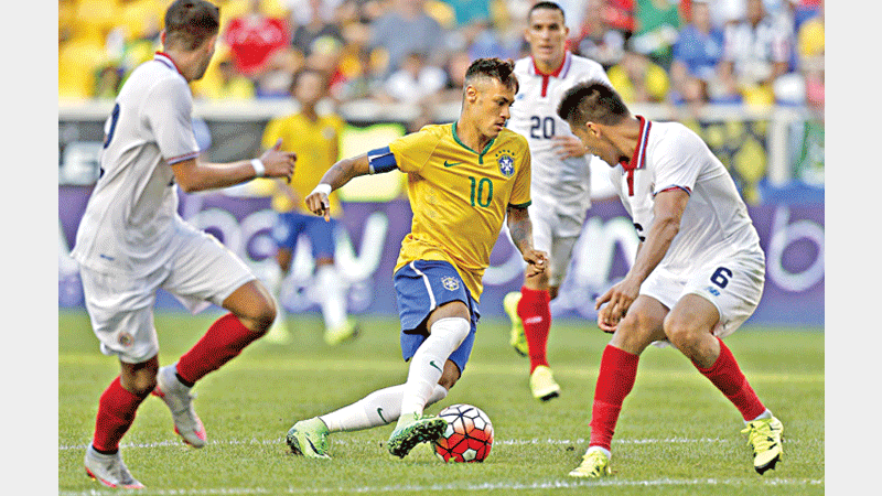 Hulk celebrate Brazil return in style