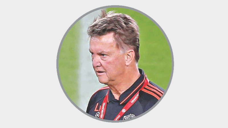 Manager Van Gaal bats for Rooney