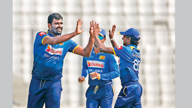 Sri Lanka ride
on Thisara
all-round show