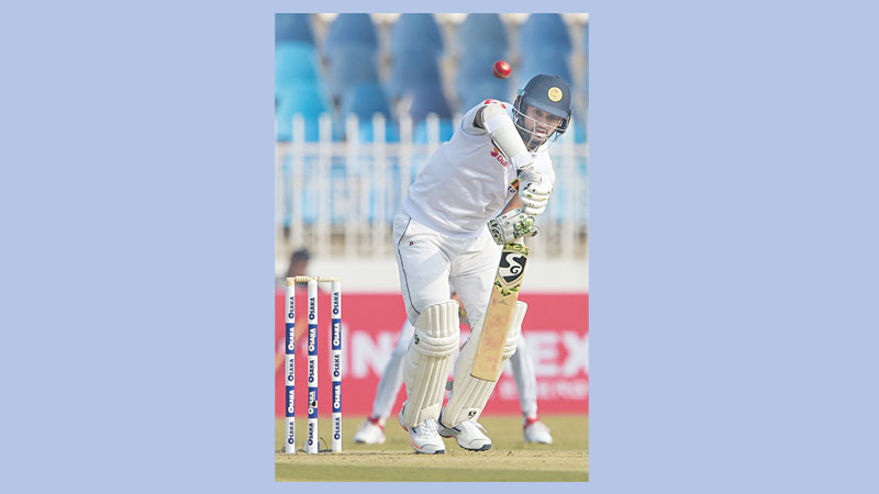 Sri Lanka accumulate 202 for 5 on day-1