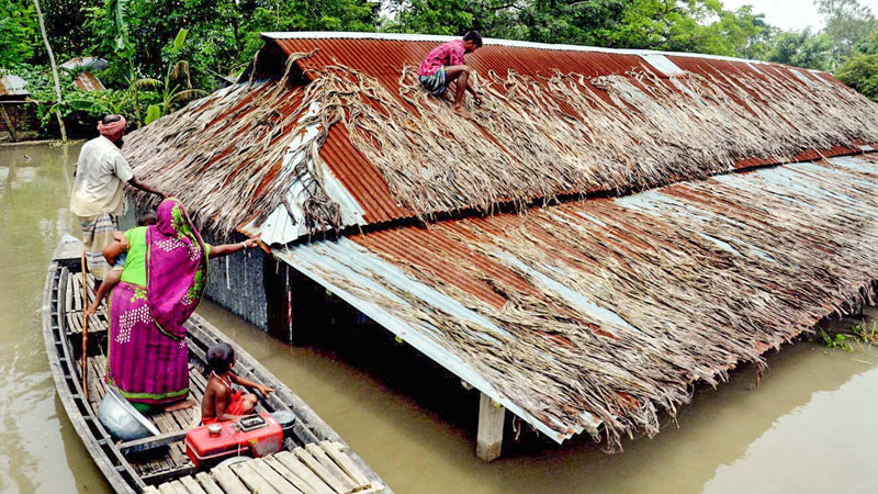 Stand beside flood victims in greater way, PM urges the rich