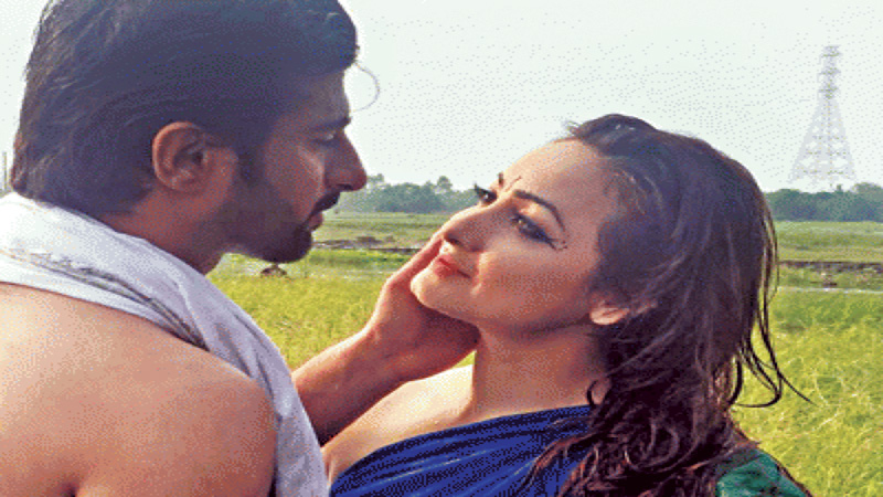 Suzana to appear in Salma�s music video