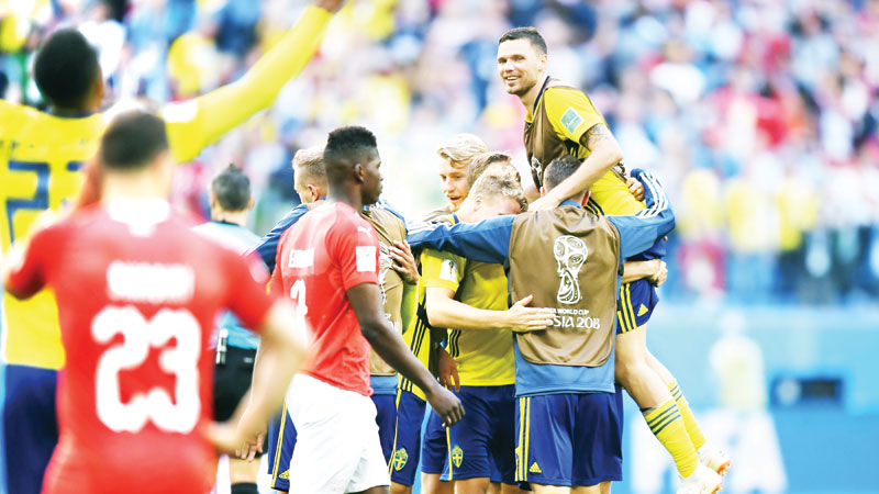 Sweden beat Switzerland 
to reach quarter-finals 