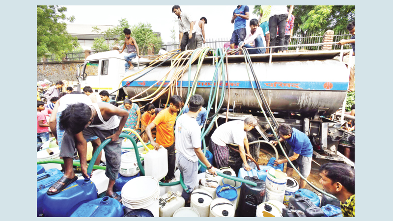 Tempers fray, fists fly in India’s daily battle for water