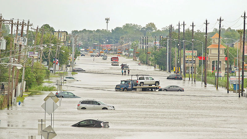 Toll in Texas mounts as Harvey menaces further east