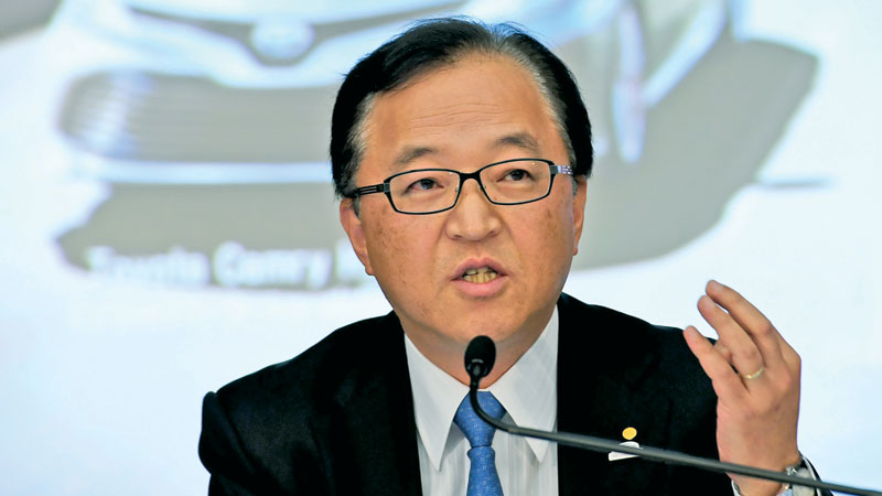 Toyota lifts annual outlook but 
eyes Trump uncertainty