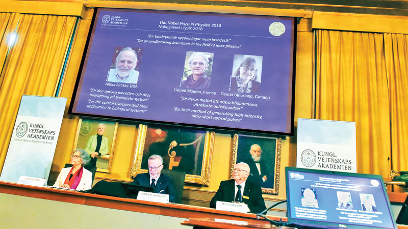 Trio win Nobel Physics Prize for laser research