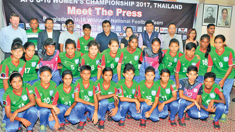 U-16 girls’ team arrives in Thailand 