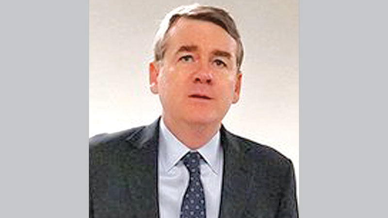 US Senator  Bennet enters Democratic race for presidency