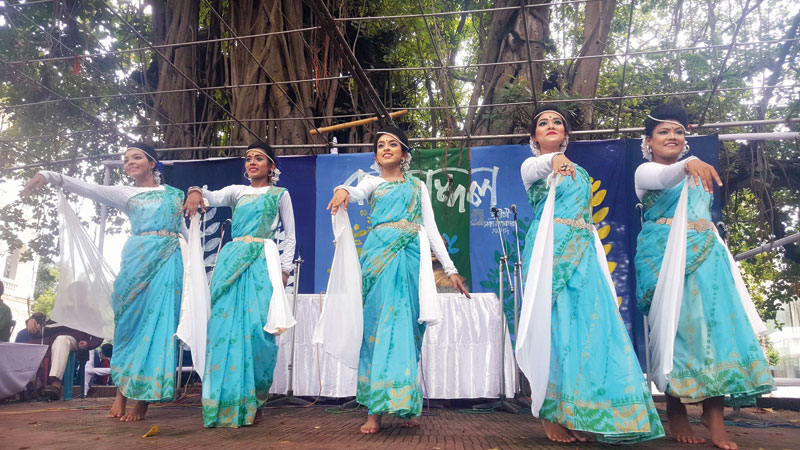 Udichi Shilpigosthi celebrates first day of monsoon