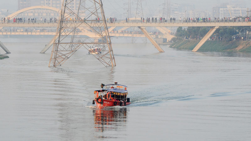 Water taxis give respite from gridlock in capital