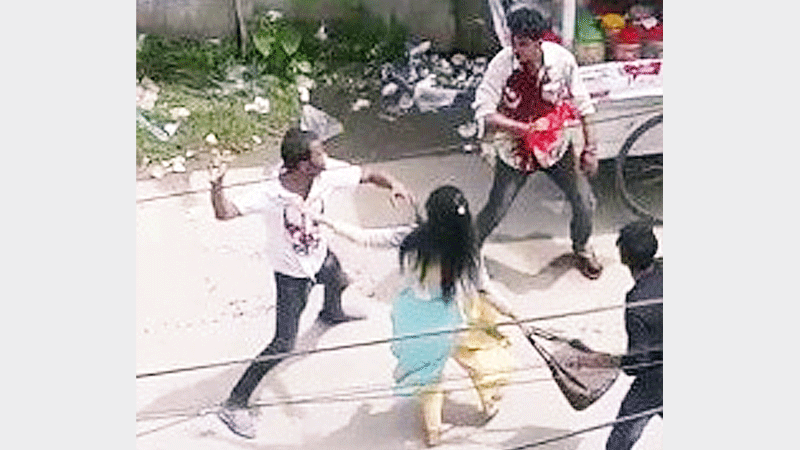 Wife Minni among 10 indicted as trial opens
