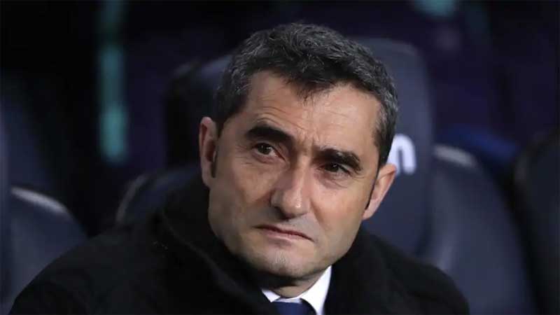Barcelona extend contract of coach Ernesto Valverde