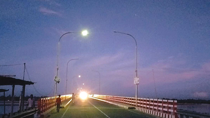A bridge that turns into ‘criminals’ haven’ at night