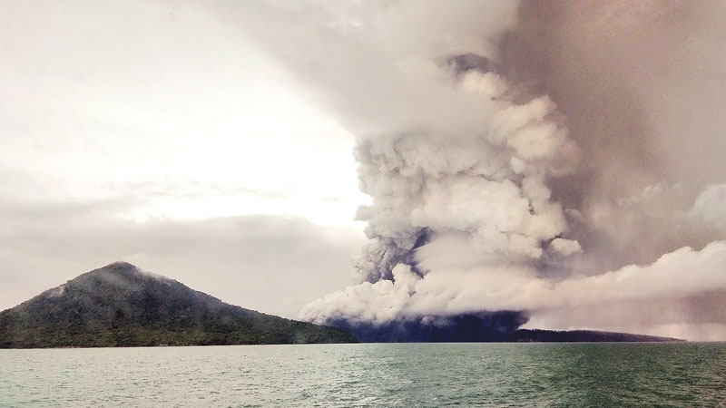 Indonesia hikes danger level for volcano