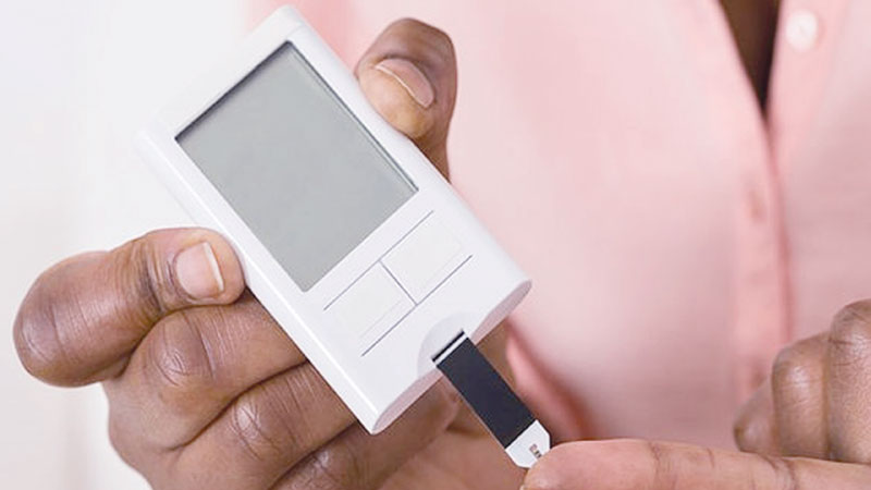 Can folks with type 
2 diabetes forgo the finger stick?
