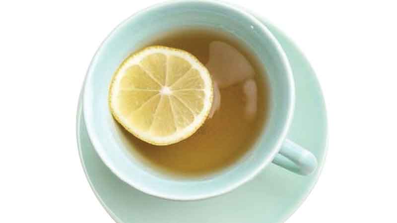 10 benefits to drinking warm lemon water every morning