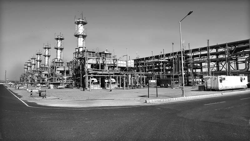 Dreaming of energy security, 
India pumps desert oil