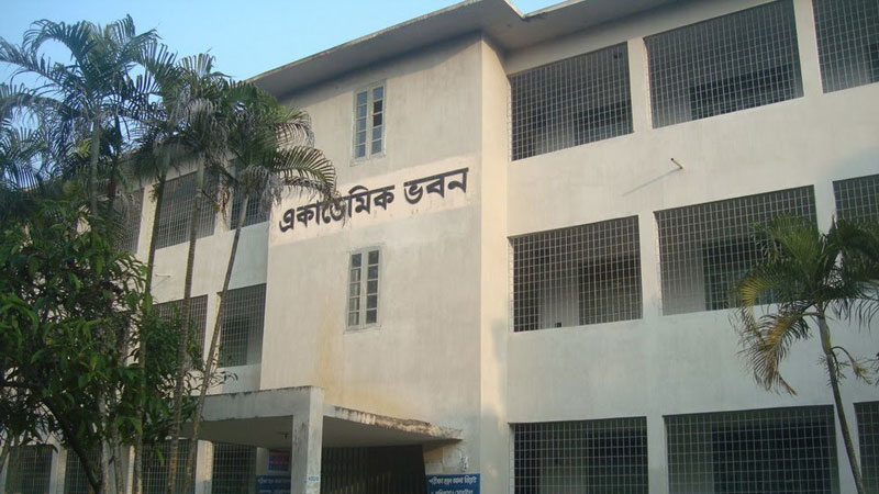 Ambitious polytechnic plan sans adequate teachers, lab
