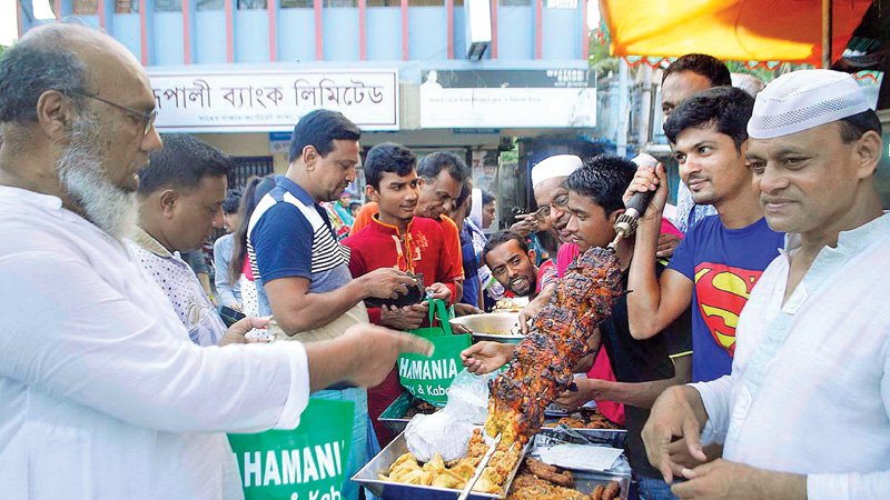 Rajshahi iftar market hots up