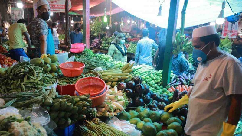 Kitchen markets, super shops in Dhaka to remain open until 5 pm: DMP
