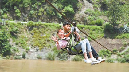 Fly with amazing Yunnan
Editor’s Note: Looking for fun in Yunnan? This issue continues to introduce you a challenge programme in the province and help you discover abundant attractions and activities.
