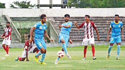 Abahani escape with narrow win