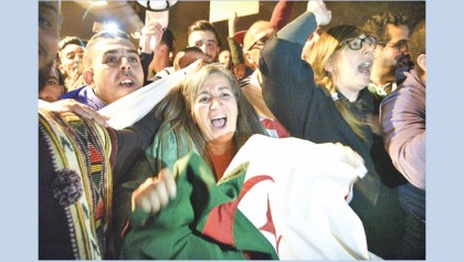 Algerians cheer end of Bouteflika era 