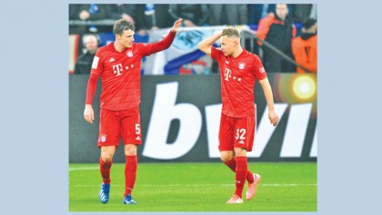 Bayern reach cup semis