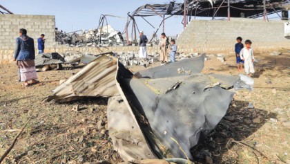 Blast kills 5 demining experts in Yemen