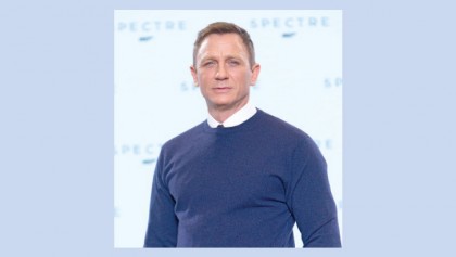 Daniel Craig returns to 
‘Bond 25’ sets after injury
