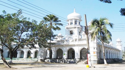 Encroachers occupying Carmichael College land