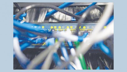 China gets into blockchain race with US