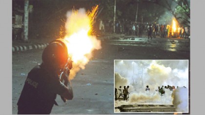 50 injured as protesters, 
police clash at Shahbagh